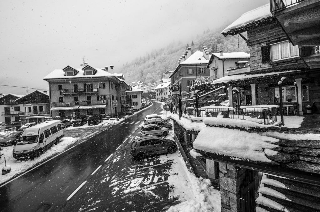 Albergo Meuble Vecchio Scarpone Baceno Exteriér fotografie