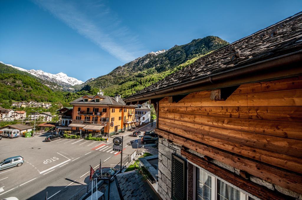 Albergo Meuble Vecchio Scarpone Baceno Exteriér fotografie